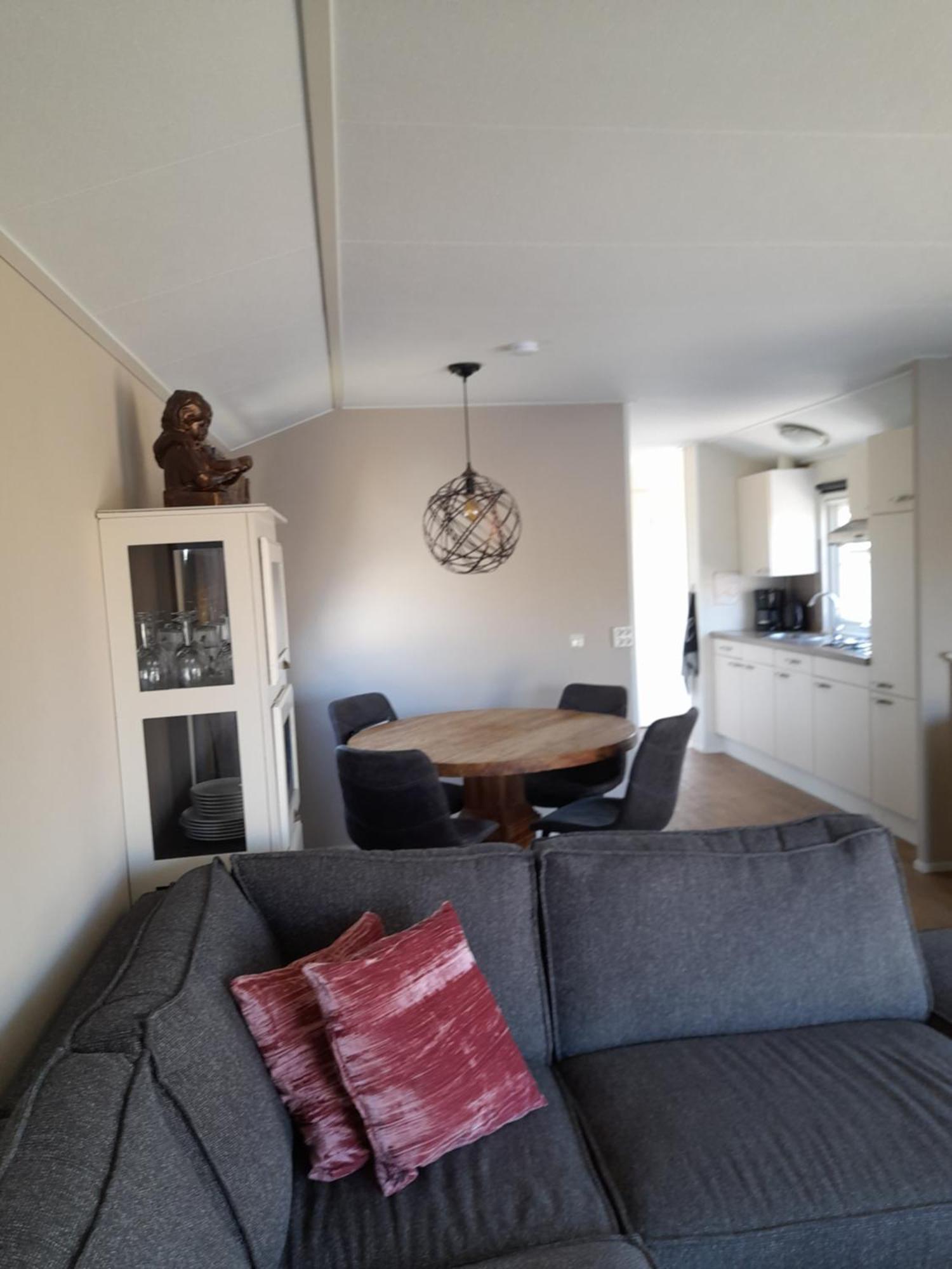 Chalet Makkum C99B Met Prive Gelegen Tuin Aan Het Water Екстер'єр фото
