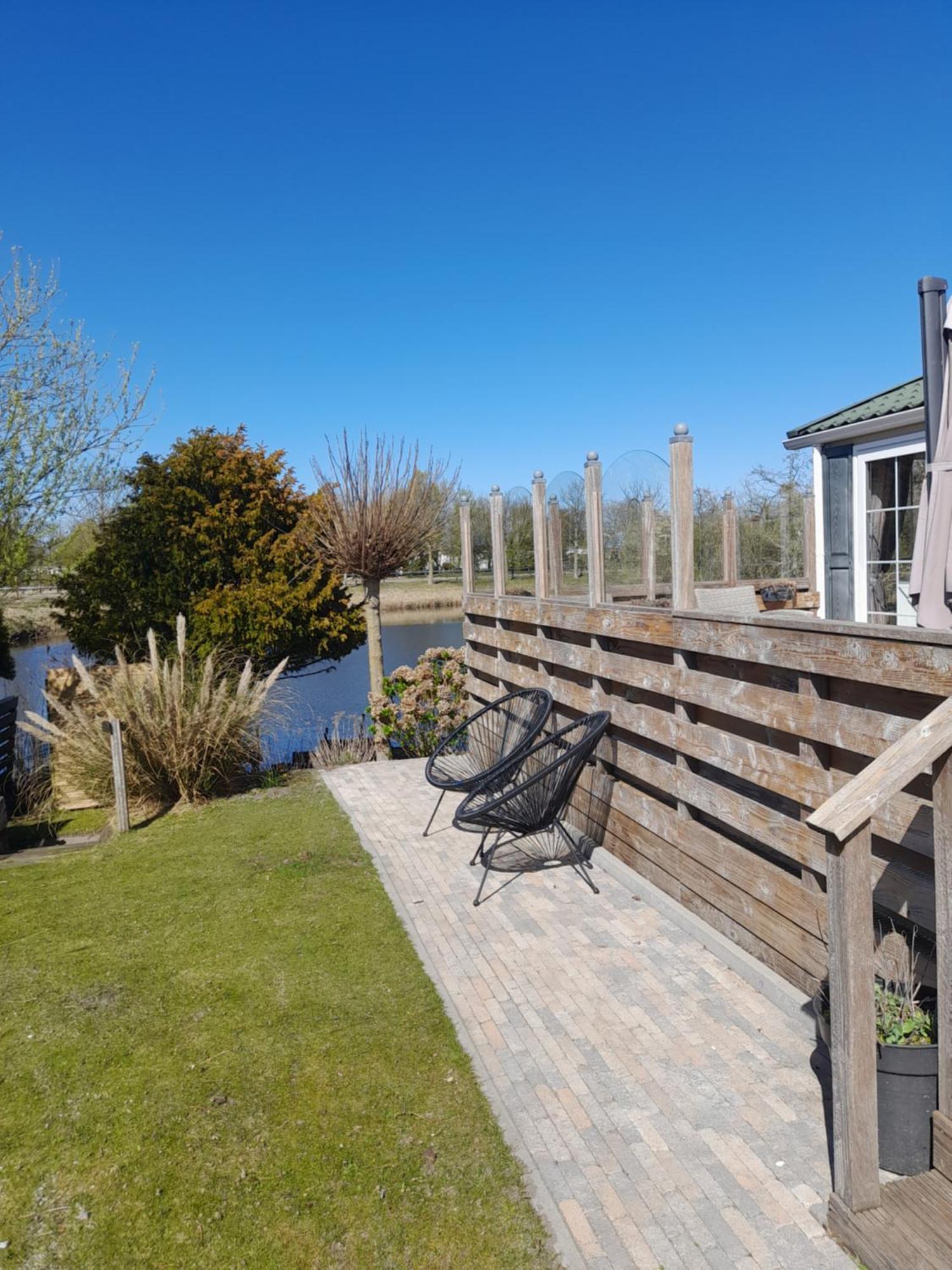 Chalet Makkum C99B Met Prive Gelegen Tuin Aan Het Water Екстер'єр фото